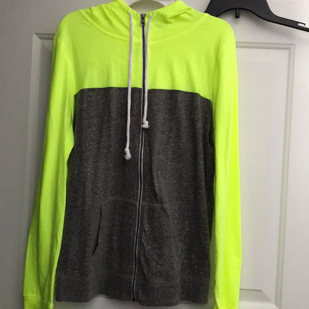Zip up lightweight hoodie✨